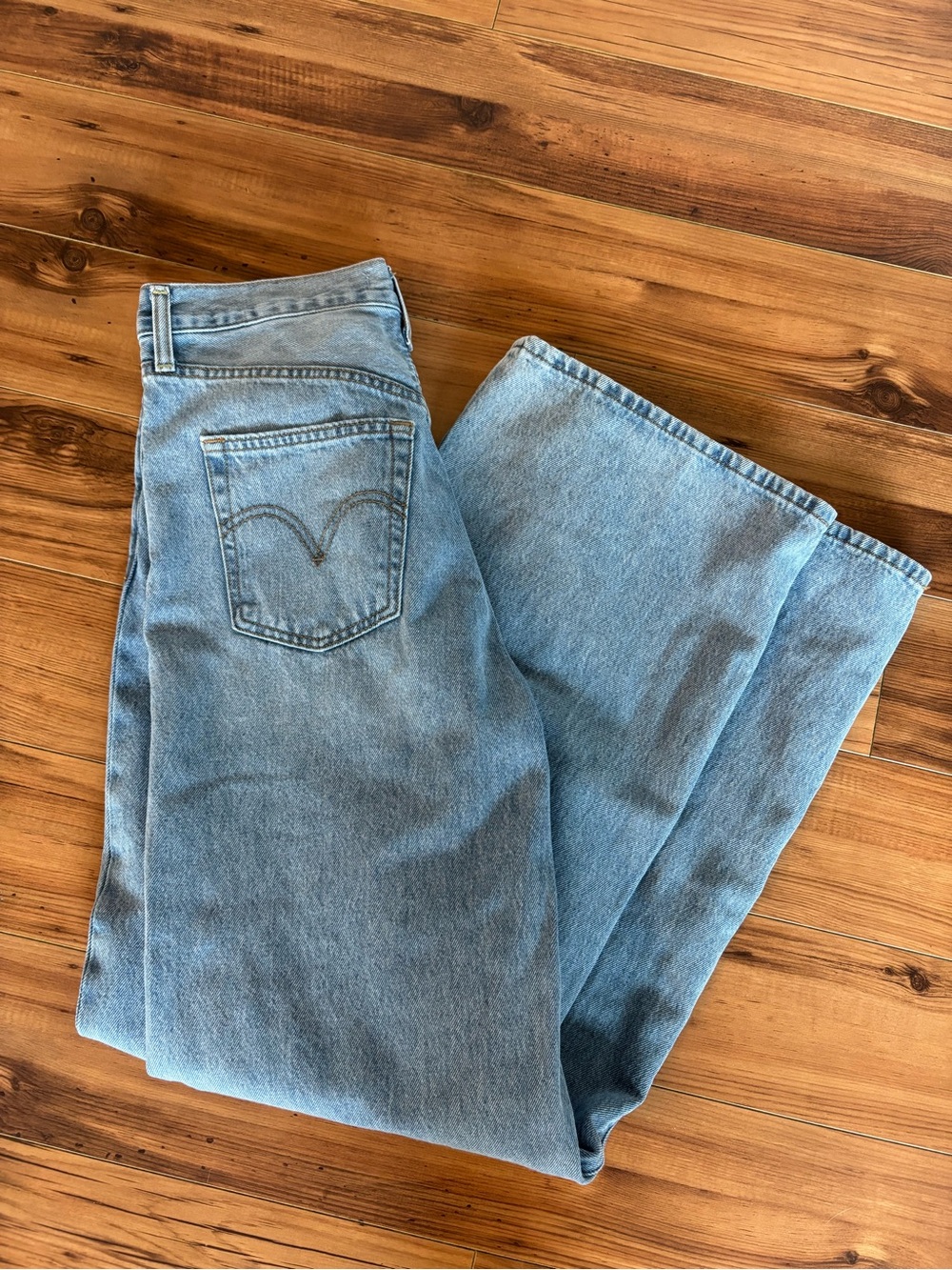 Levi's Women’s Ribcage, Wide leg denim jeans